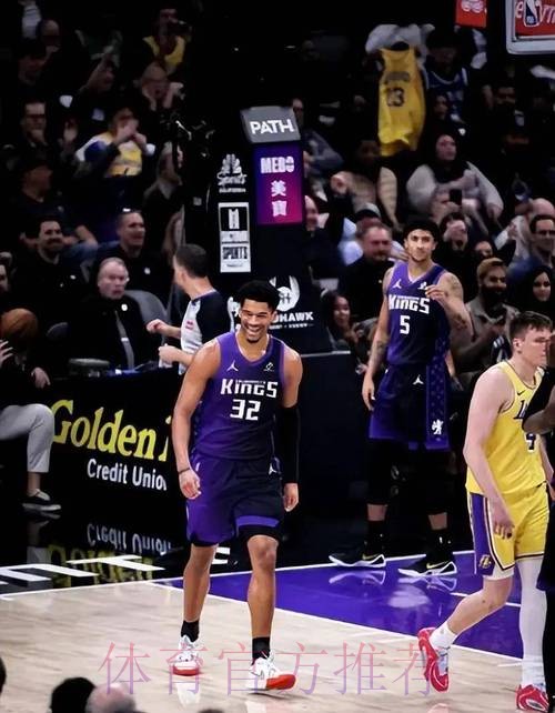 威少22+5+7大战东契奇42分，德罗赞32分力压詹皇，湖人不敌国王