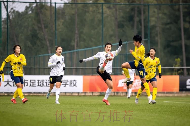 广西平果呗侬女足夺得2025女甲联赛冠军 与四川女足携手升超 广西平果呗侬女足夺得2025女甲联赛冠军 与四川女足携手升超